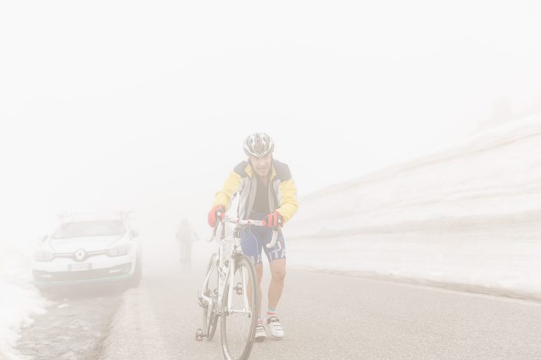 Chi non ha testa ha gambe