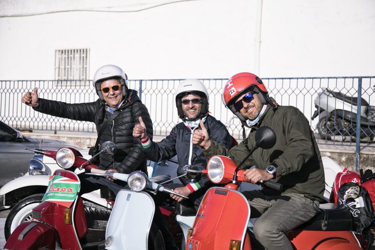 Il Giro in Vespa