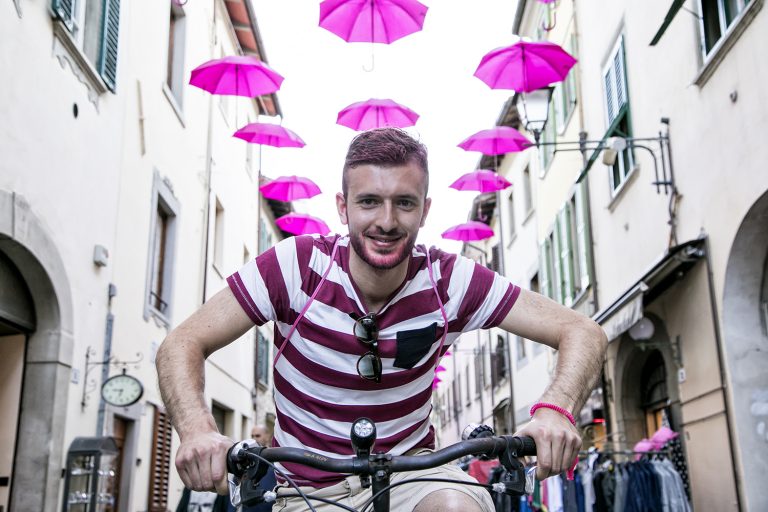 Il giro va oltre il campanilismo