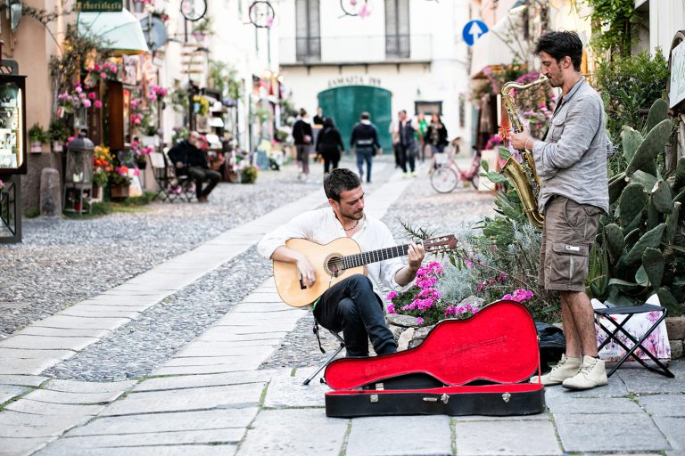 Viaggiatori Suonatori